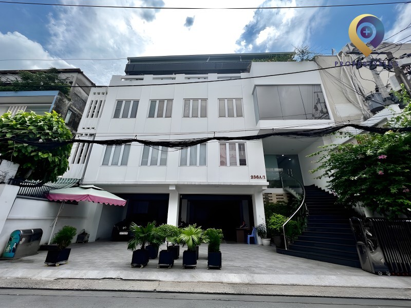 Tòa nhà Trần Việt